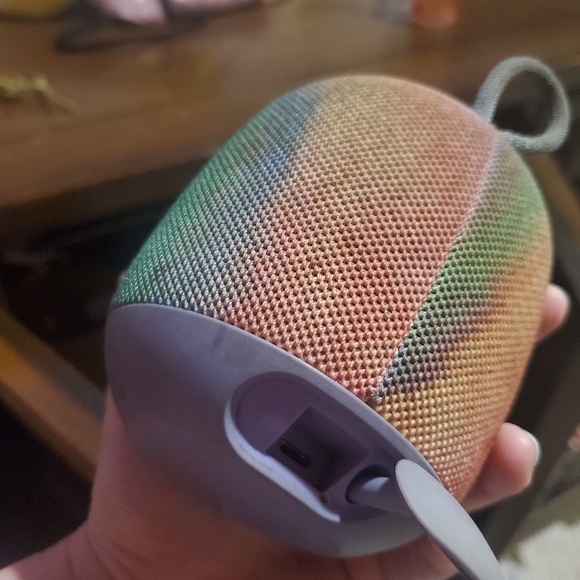 Customizes working speaker - Picture 5 of 5